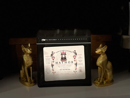 HATHOR ~ 10 Ounce Powder Detergent